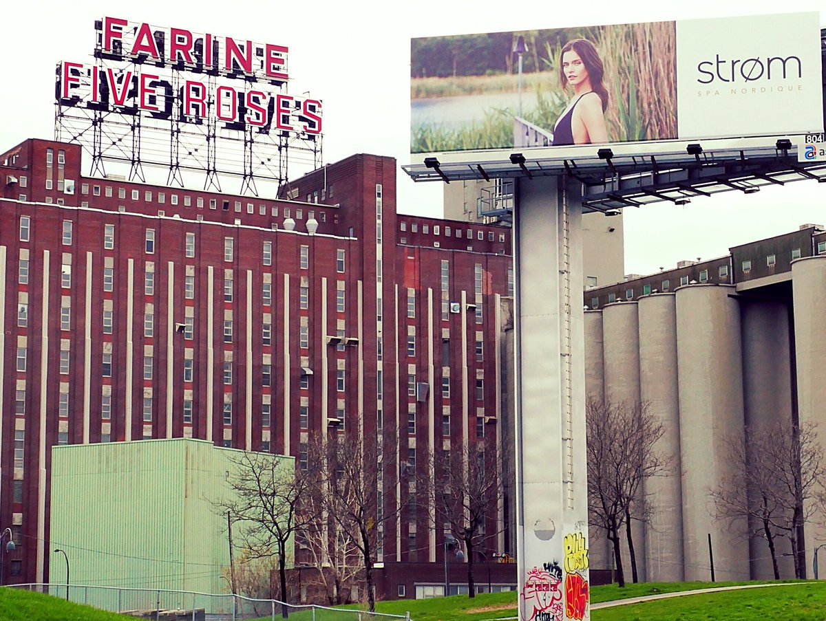 largeprintingca's tweet photo. Bannière extérieure pour #stromspa .
Outdoor banner for Stromspa. 
#impressiongrandformat 
#largeformatprinting https://t.co/Joq6Eg0bdv