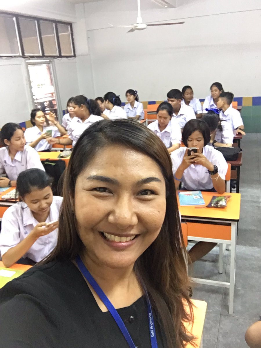 planiltembann's tweet image. เปิดเทอมวันแรกสนุกดี กิจกรรมทำความรู้จักกัน #MicrosoftForm #สอนให้รักและเข้าใจคณิต  #53ITLA17 #math