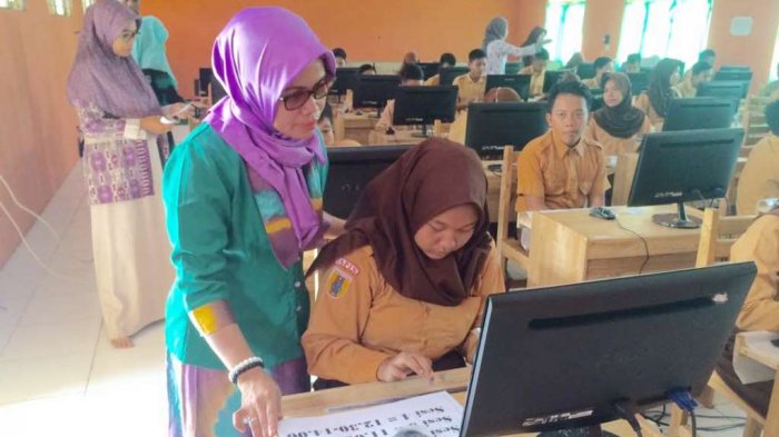 #BeritaBjb Soal Belum Selesai Dicetak, Ulangan Umum Terpaksa Diundur dlvr.it/P8RTyQ #Banjarbaru