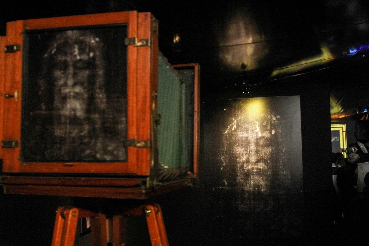 Dónde, cuándo y a qué hora ver la Sábana Sagrada en la #CDMX ✝️  bit.ly/2qIVUC4