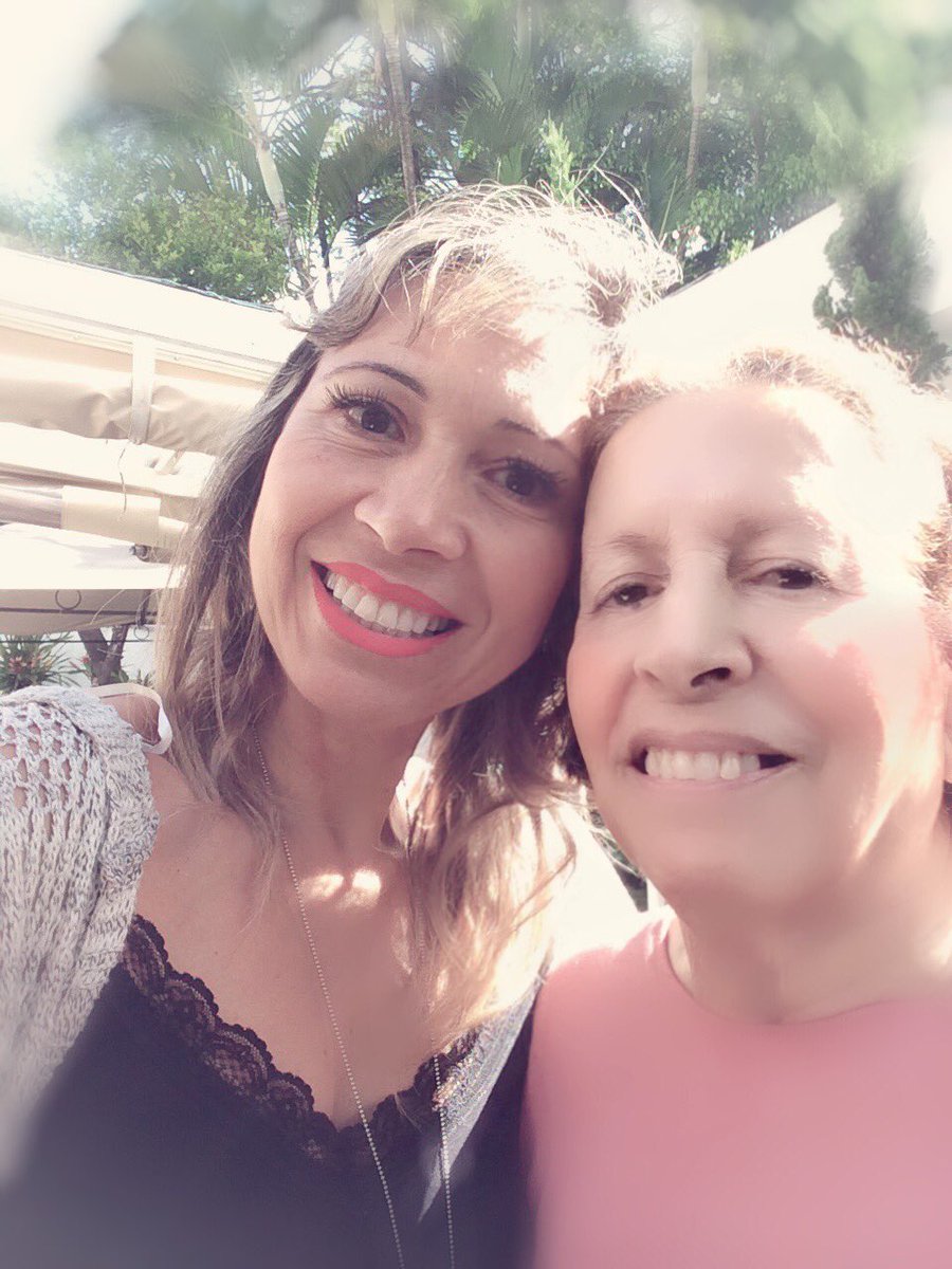 MoniRegina's tweet photo. Mãe! https://t.co/XTCH1HCoZC