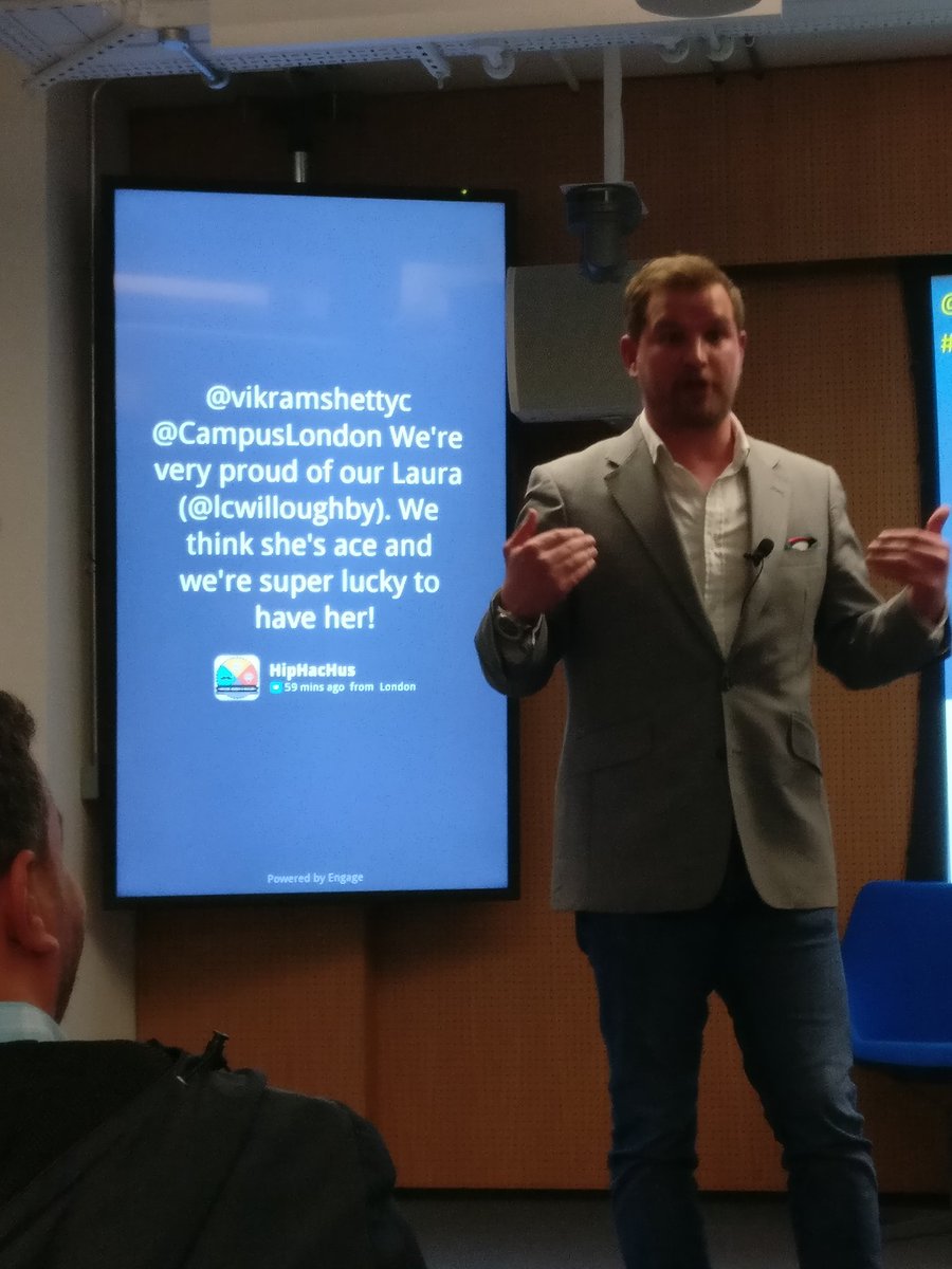 Jonathan Pfahl of <a href="/rockstarhubs/">Rockstar Hubs</a> is a real #Rockstar #real and #direct at #Gapgas <a href="/HipHacHus/">HHH</a> <a href="/CampusLondon/">Campus LDN</a> - #Google my tweet on back screen😉