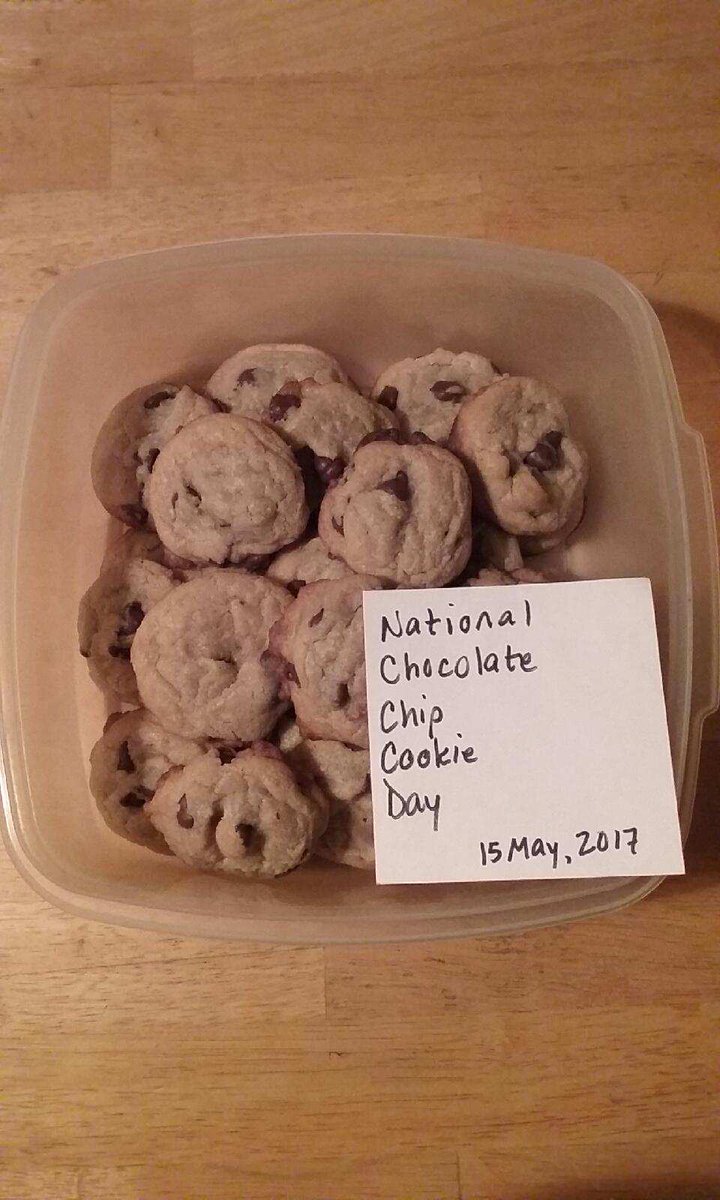 District28MET's tweet photo. #MET4134 Celebrates National Chocolate Chip Cookie Day @boyle_michele @MORRIS_TEAM_MET @PaulSSchnell1 @philstemporosky https://t.co/Ekg4lbm0t1