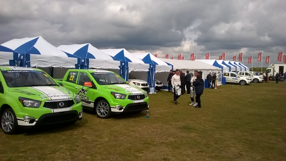 SouthfieldsTN's tweet image. Great weekend @SnettertonMSV providing the hospitality for @SsangYongRacing drivers &amp;amp; invited guests. Next round @SilverstoneUK  @BinksyDB