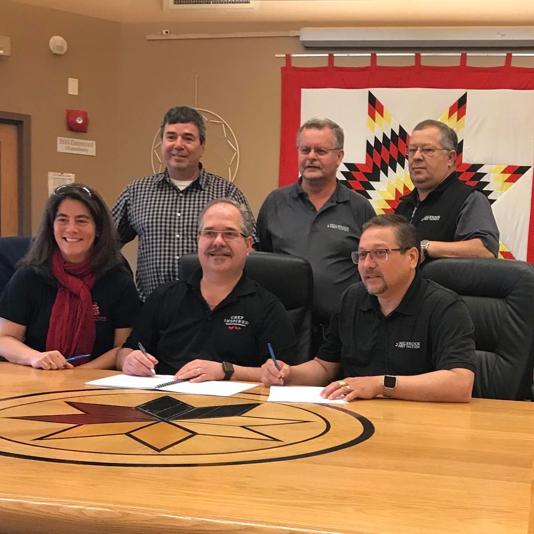 CheeseCurds's tweet photo. Proud and excited to announce our 2nd Cheese Curds &amp; @HabanerosMTB franchise signing in Truro today with the #MillbrookFirstNation! #Truro https://t.co/FmgKuBtz10