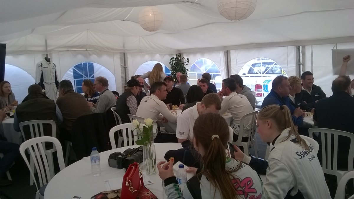 SouthfieldsTN's tweet image. Great weekend @SnettertonMSV providing the hospitality for @SsangYongRacing drivers &amp;amp; invited guests. Next round @SilverstoneUK  @BinksyDB