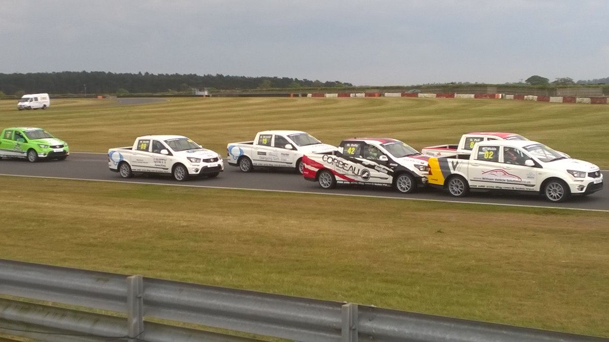 SouthfieldsTN's tweet image. Great weekend @SnettertonMSV providing the hospitality for @SsangYongRacing drivers &amp;amp; invited guests. Next round @SilverstoneUK  @BinksyDB