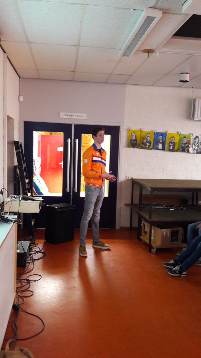 PCBODrAlgra's tweet photo. Presentatie fryske paralympische zwemmer Olivier vdVoort @Oli4voort Wat een inspirerende boodschap aan de kinderen! #fryskewike @DeFriesland https://t.co/tKcGH4Mj6B