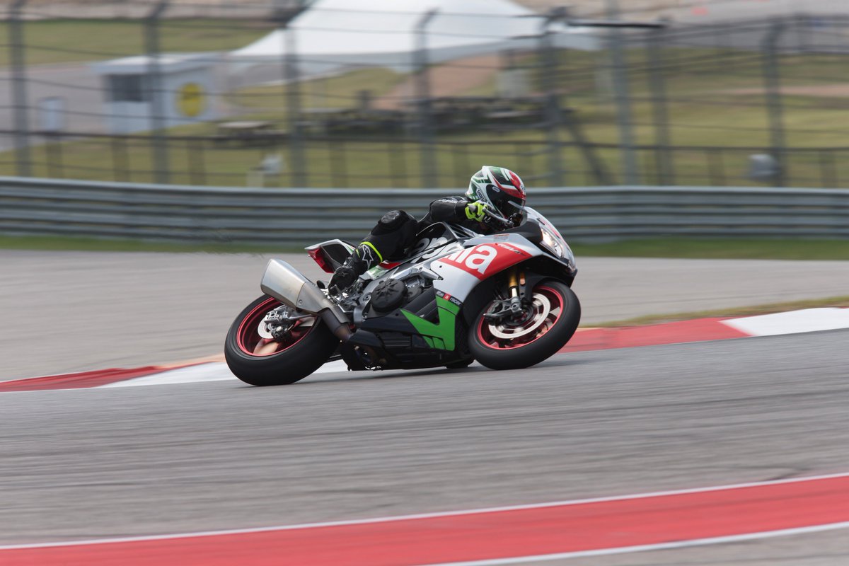 apriliaamericas's tweet photo. "...I’m convinced this is one of the best sport bikes ever produced." - @RideApart
https://t.co/WaNE5quxPD

#aprila | #rsv4 | #trackslayer https://t.co/nFzOzjEPl2