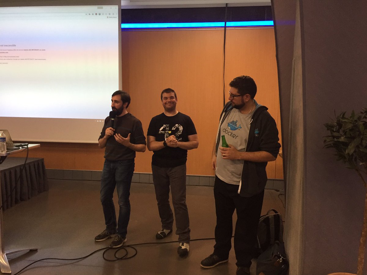 ClusterEuCamp's tweet photo. Dernière présentation du jour avec @AdrienBlind @laurentgrangeau et @lpiot "La planète des singes vs Skynet"! https://t.co/RAZ5QVp2b8
