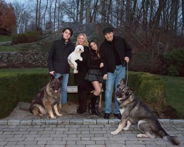 Happy birthday to Yankees fan and proud Bronx Boy, the amazing Chazz Palminteri!  