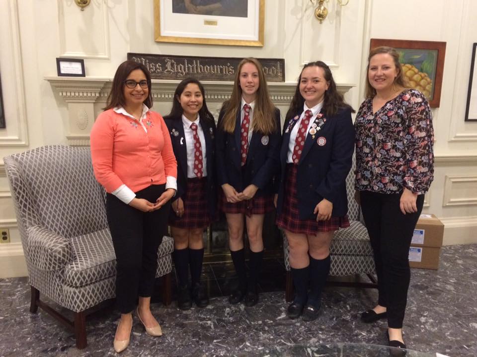 smlshansen's tweet photo. SMLS Grads Giving Back @GGBSMLS presented SAVIS with over $1000 donated through their RentAGrad event! Proud of our Grads! #SAVIS #SMLS https://t.co/QDcGpwFFYC