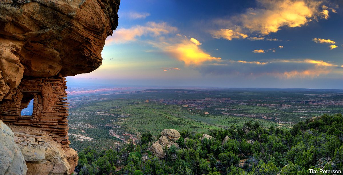 AltBearsEarsNM's tweet photo. The incredible beauty of #bearsears   (photo: Tim Peterson) https://t.co/8QA1MrhQqD