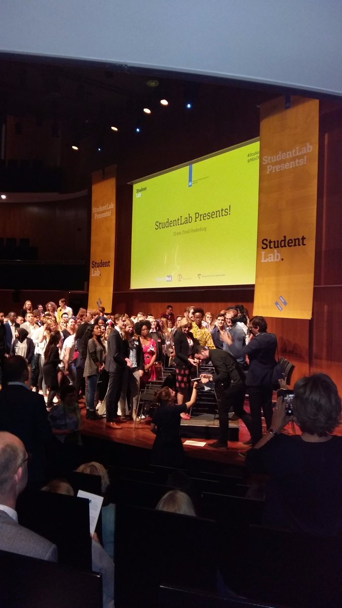 VirginieKlunder's tweet photo. Presentatie #studentlab doorstroom mbo/hbo. Mooie uitgewerkte ideeën van studenten. Dank voor jouw bijdrage @GeraLogtenberg. @rocvantwente https://t.co/PgPf2383jV