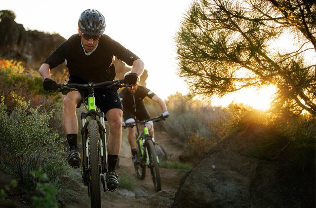 TendanceVTT's tweet photo. Comment bien choisir son cross-country ? https://t.co/Wyc4sMPuge https://t.co/6tUFJgugqR