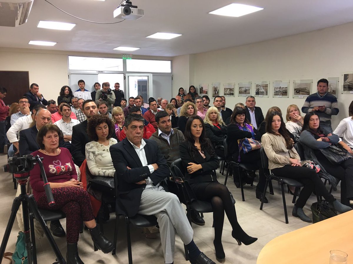 AndesArgentina's tweet photo. Esta mañana estuvimos reunidos en #Termas con empresarios hoteleros de Santiago. Nos acompaño el Subsecretario de Turismo, Ricardo Sosa. https://t.co/0GBAMbmTA6