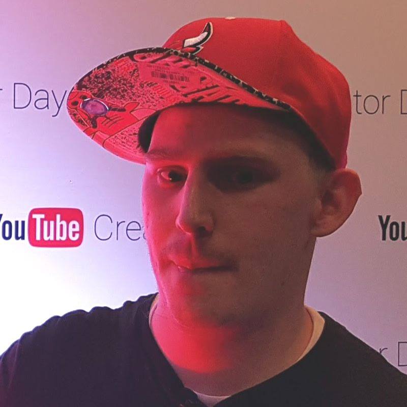 subsiege's tweet photo. @defischerrockt - YouTuber, Vlogger, Top Contributor - streamt auch ab und an Games! Wird er siegen? Mehr Infos auf: https://t.co/hUkSz6KpmE https://t.co/pmaySN6zOg