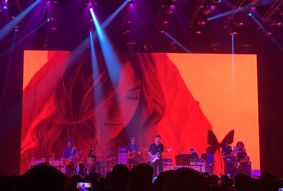 brannas's tweet photo. This gig didn't even feel real https://t.co/gJ3bXco5En