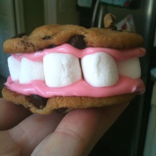 #NationalChocolateChipDay Share your sweet smile with someone today.  #smiles #dentistfun