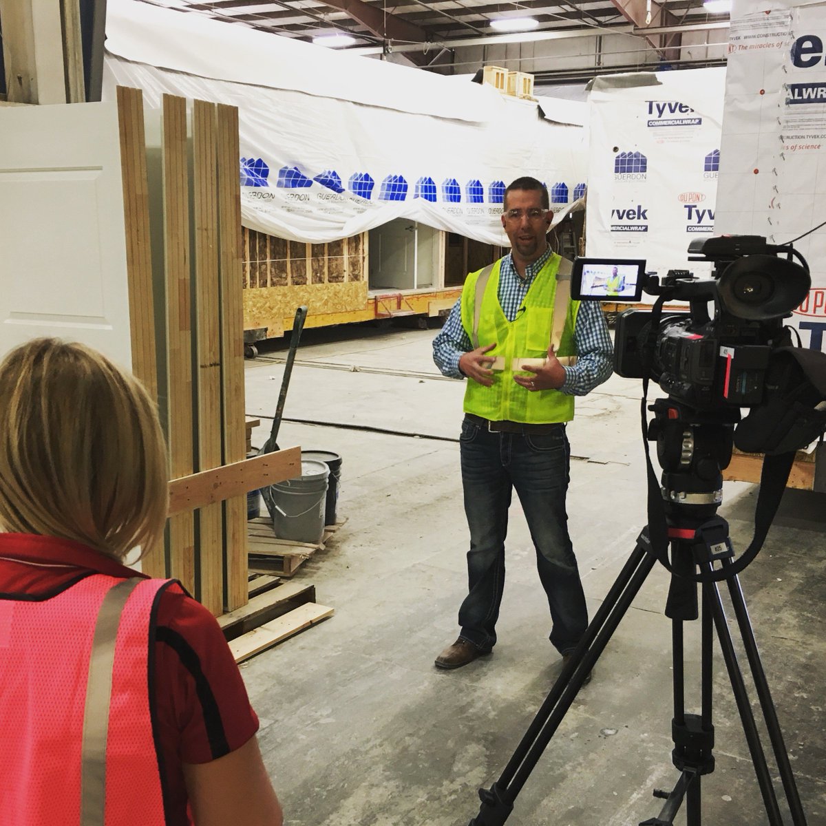 GuerdonModular's tweet image. TONIGHT: Watch Fox 9 at 9PM OR KIVI 6 @IdahoOnYourSide at 10PM for @LaceyDarrow&apos;s local news story about our #ModularTechnology