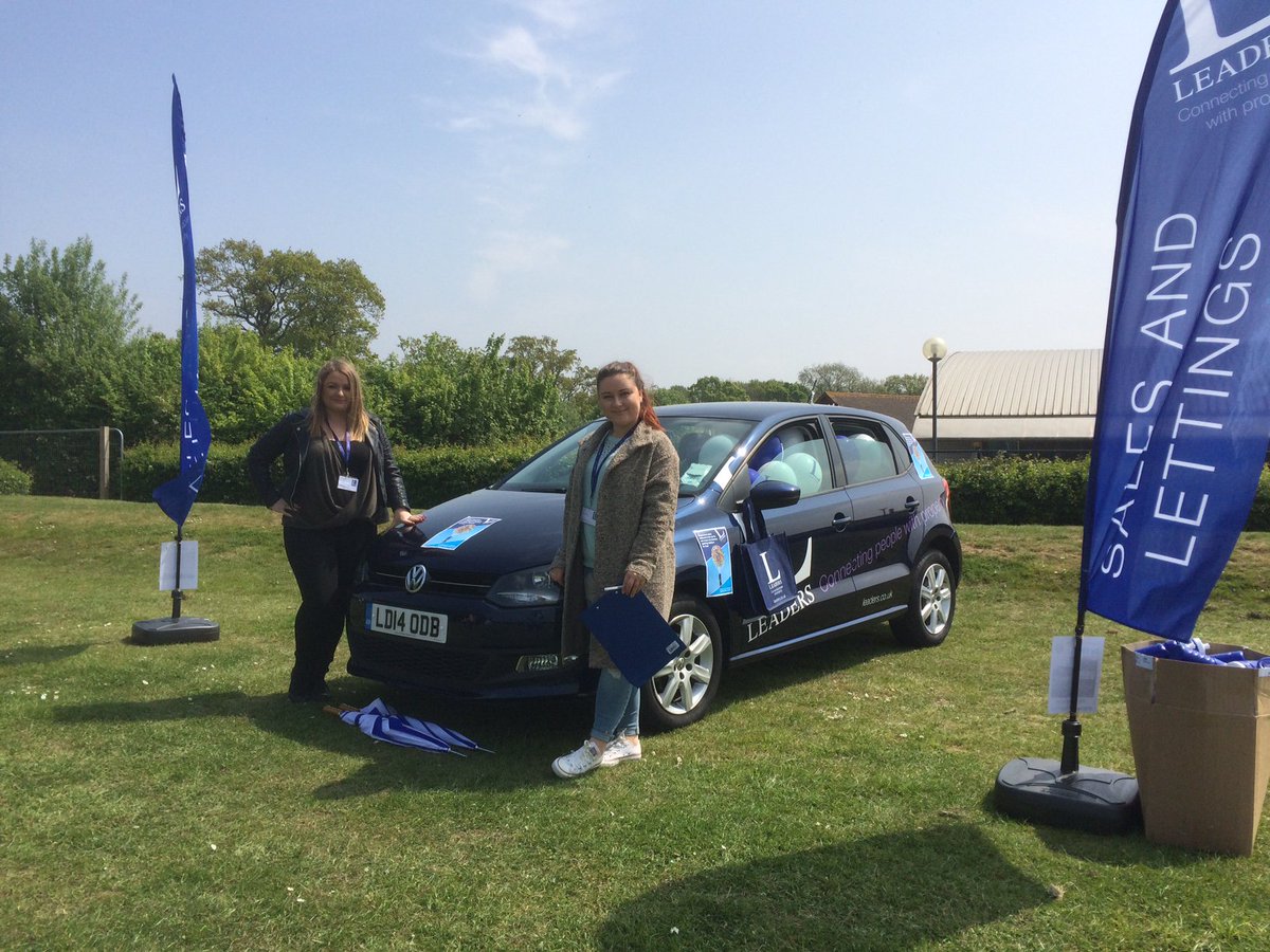 Fun day out in the community supporting Horsham Sparrows youth football. #horshamsparrows <a href="/HorshamSparrows/">Horsham Sparrows FC</a> <a href="/LeadersLimited/">Leaders</a>