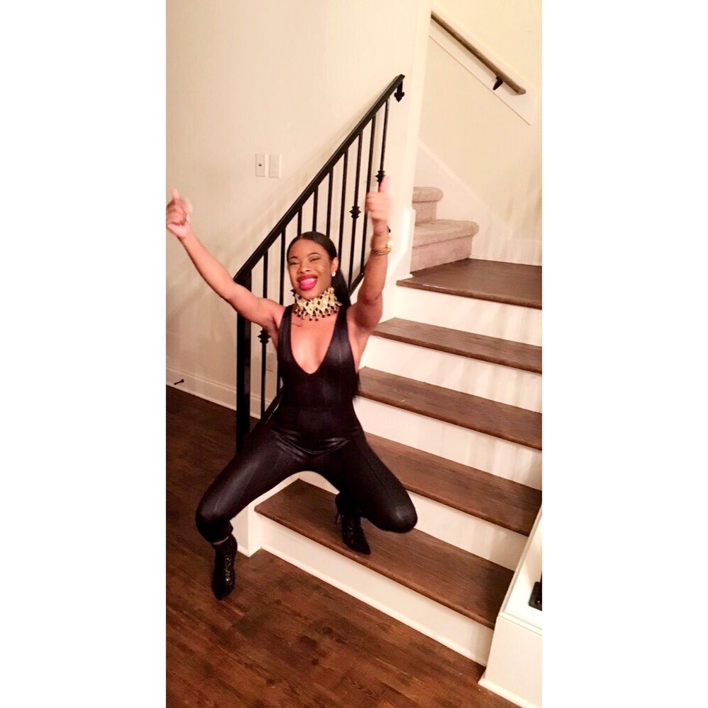 deszj's tweet photo. Cheers ๐พ to getting my Bachelor's, beating the odds & looking damn good while doing it ๐ค #BlackCollegeGrad https://t.co/XOJQ0eFaBn
