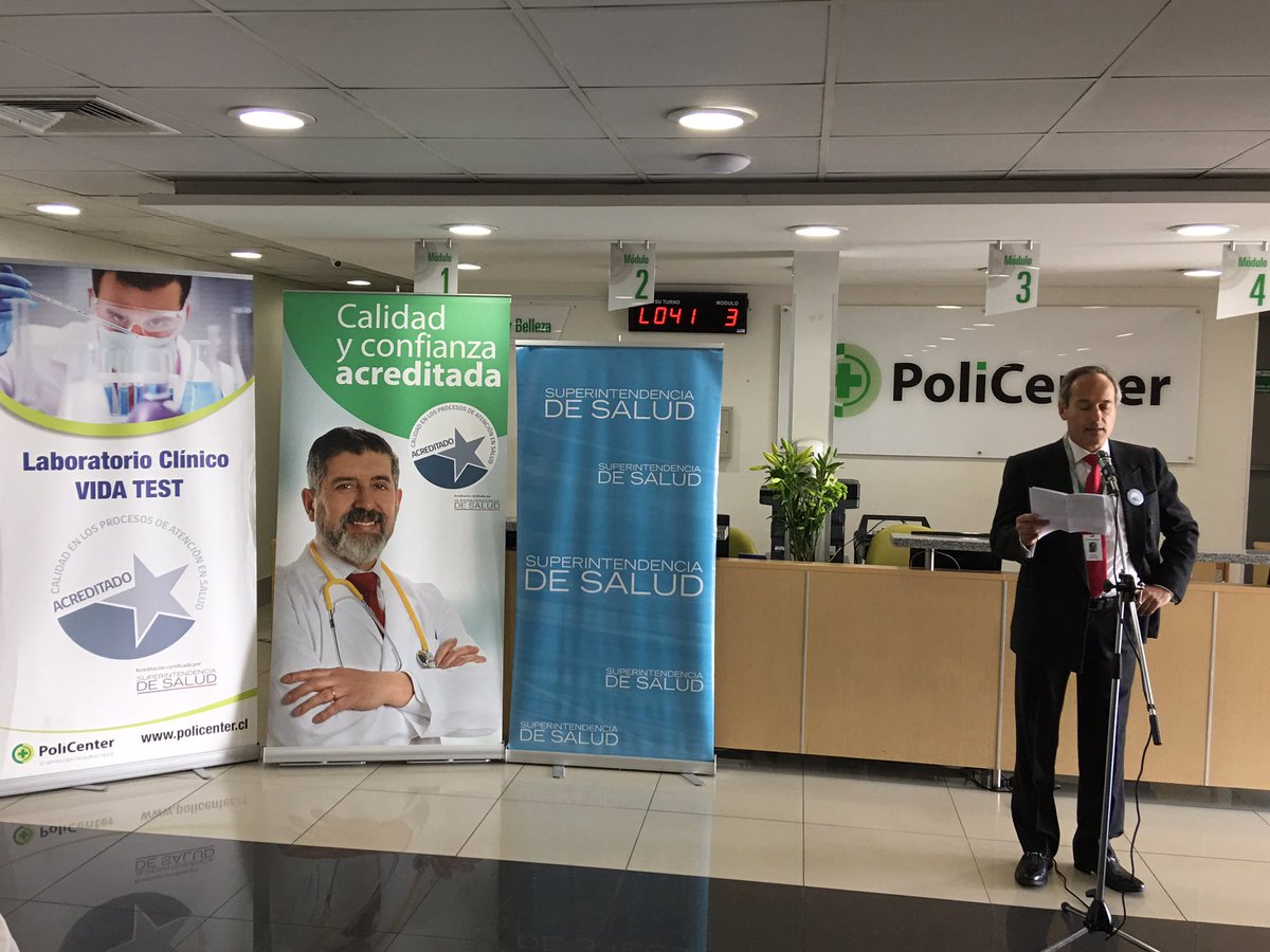 Policenter_cl's tweet photo. Nuestro gerente general Arturo Melibosky orgulloso de recibir la #Acreditación por parte de la #SuperintendenciaDeSalud https://t.co/Vg9u4kMFiQ