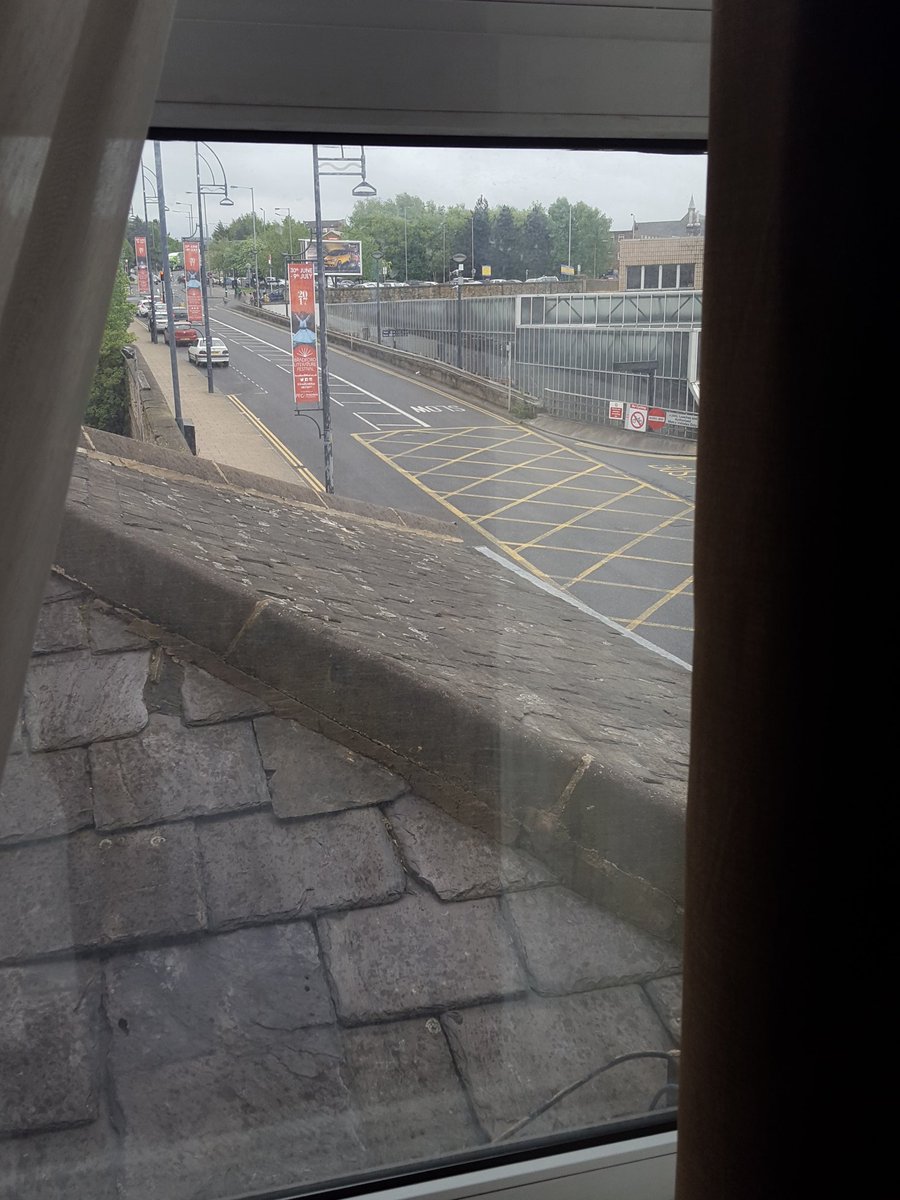 sculph's tweet photo. @ExpediaUK ticked the button for room with view - you Guys kill me 😂 https://t.co/C3tSDD7kPF