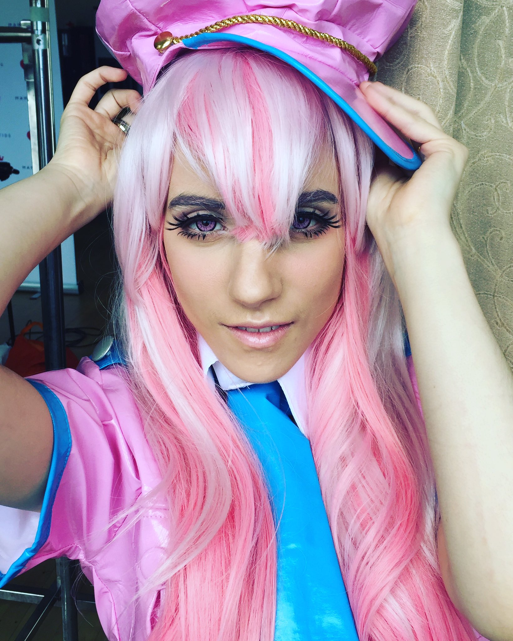 TW Pornstars - ManyVids. Twitter. #MVQueen @lana_rain live on set for