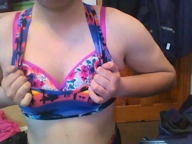 naughtyjohnboy's tweet photo. NEW PHOTOS!! Dont think ive uploaded pics of this outfit yet!! #Crossdresser #slut #matchig https://t.co/zd61ypdndW