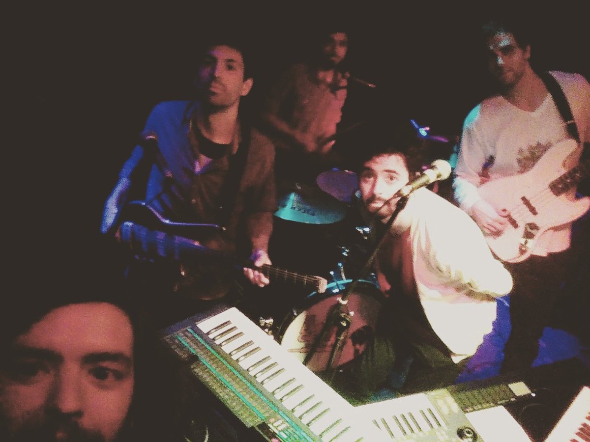 Antes del show del <a href="/emergenteabasto/">El Emergente Abasto</a> gracias a los nuestros amigos de Tabué por la invitación👏