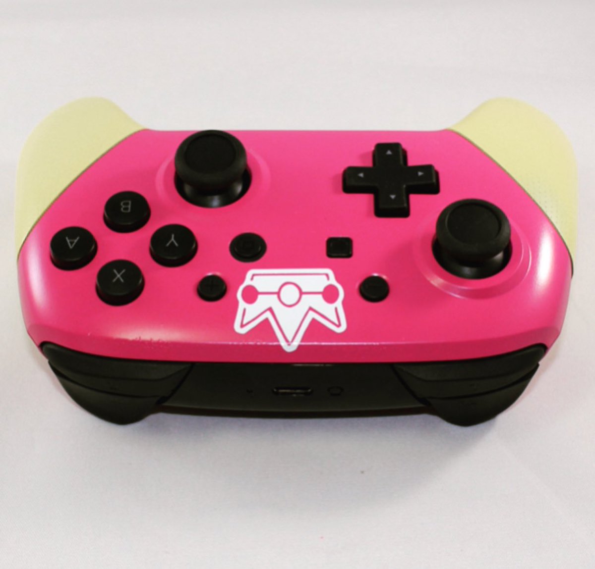 nintendo switch pro controller peach