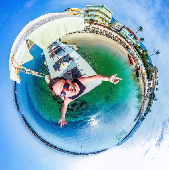 explorein360's tweet photo. It's Monday, cam in the air #360explorer. Send us your best shots. #explorein360 #kodakpixpro #sp360 #360photography 📸 @gaba_vr https://t.co/glMnGpzOyA