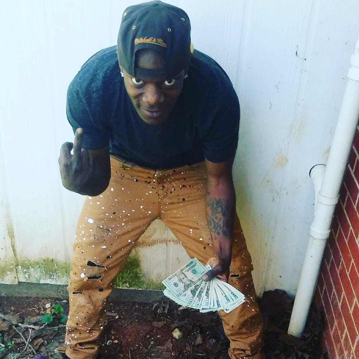 TRAPSTR1993's tweet photo. New to did Twitter shit https://t.co/9V4O3D8NW0