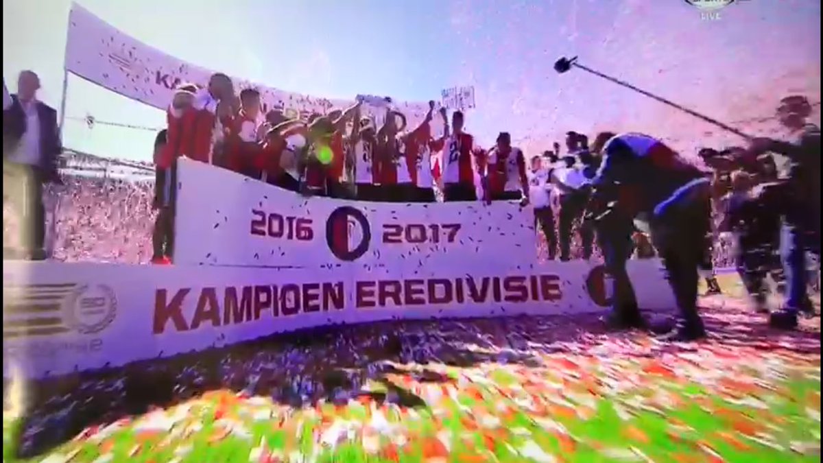 Blaasvaak's tweet photo. Wij mochten de #huldiging van #feyenoord verzorgen. #confetti #FeyenoordKampioen https://t.co/06bctIlX8g https://t.co/rJHupccmOo