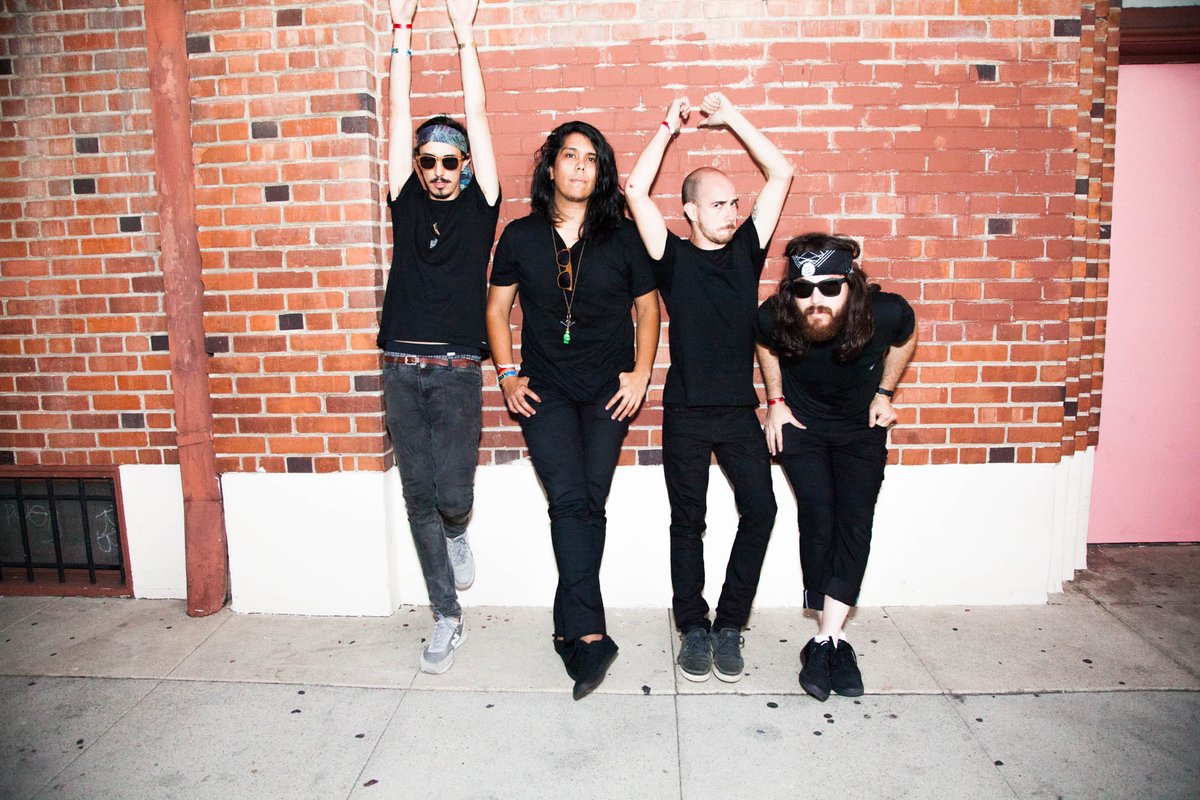 Feliz Lunes !!!

foto x Julie Leopo