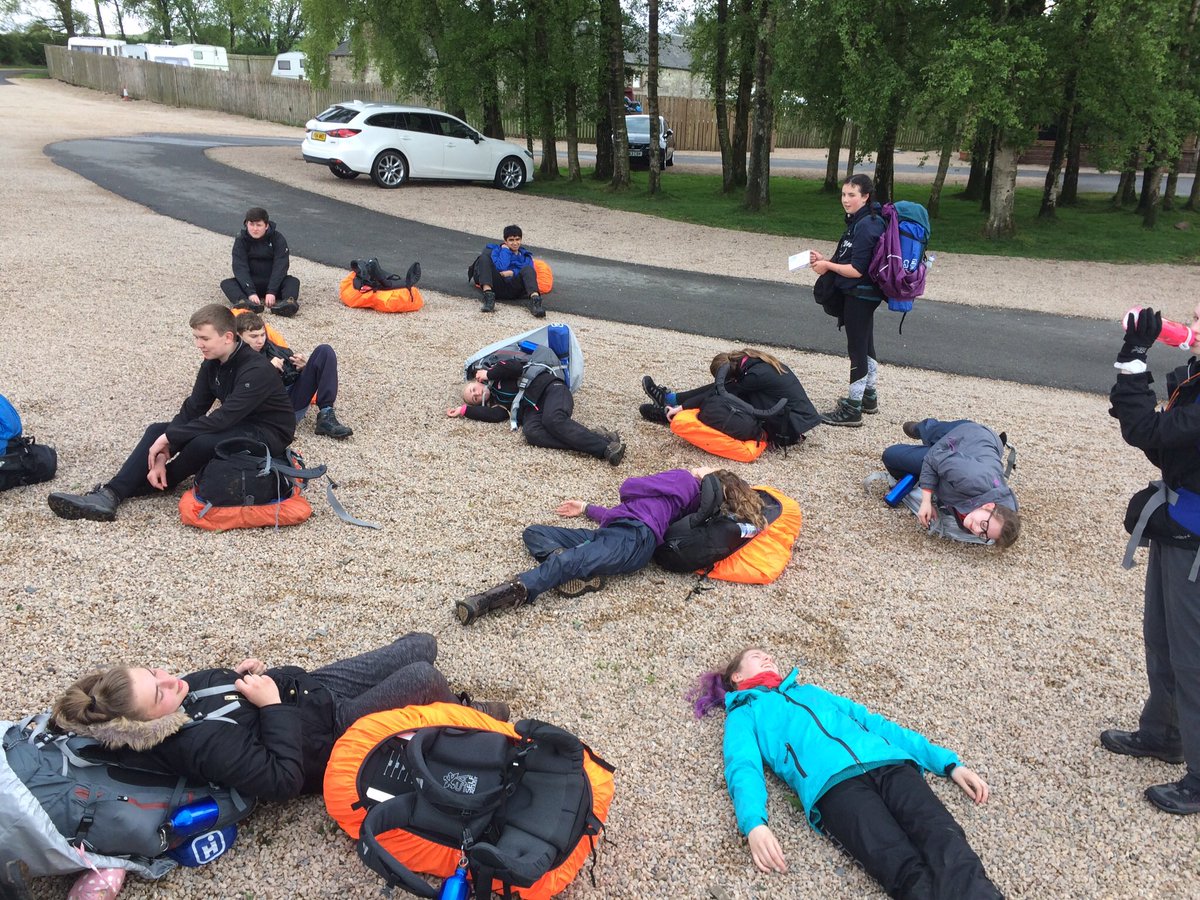 StJoAcadArts's tweet photo. Congratulations to the brilliant pupils who passed their Bronze Duke of Edinburgh Award! https://t.co/4CANKt7vK0