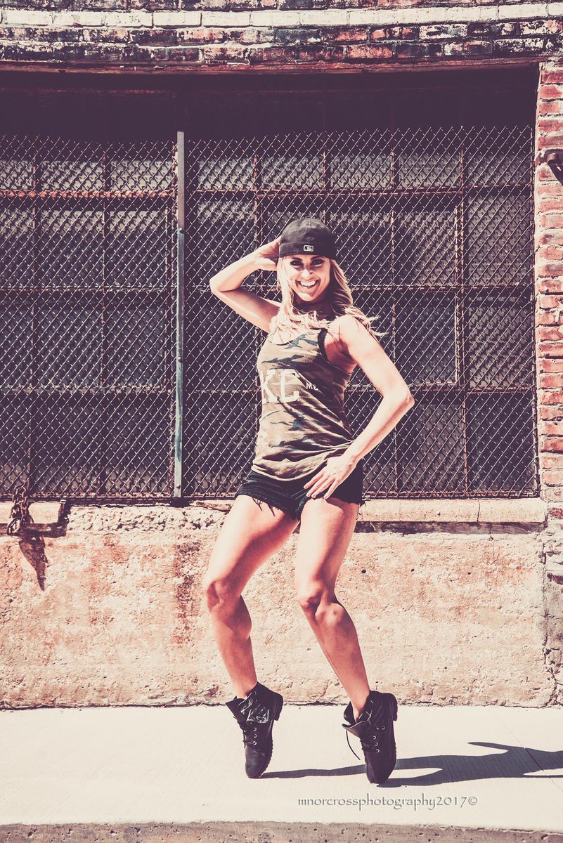 PeopleofCowtown's tweet photo. Could my parttime job get any better?  Seriously?  #wow #shesadancer #shegotmoves #kansascity #photography #visitkc #canthatethisjob #kcmo https://t.co/KUq7n9jjtx