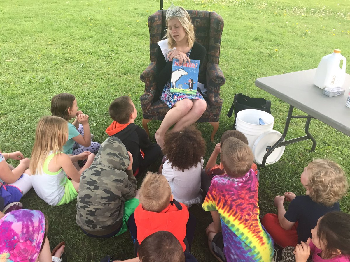 GVPPE's tweet photo. Mrs. Flicek's class with #PrincessKayOfTheMilkyWay #GVPFarmDay #gvp659 #nfldedu https://t.co/v0NLqW1zu9