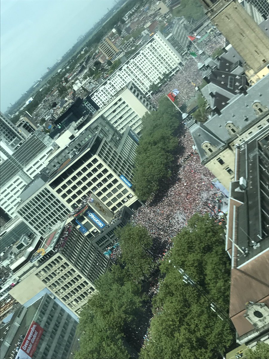 Gaaf feest en n toplocatie!#jezouermaarwerken #Komtmooiuiterisngavevacature #Consultancy #Thisiswhatwedo lnkd.in/gw6DwZC <a href="/FaktonNews/">Fakton</a>