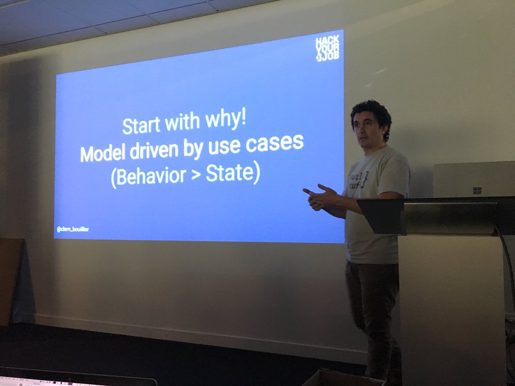 DDD_Paris's tweet image. @clem_bouillier is now talking about modeling #DDDesign #DDDParis
