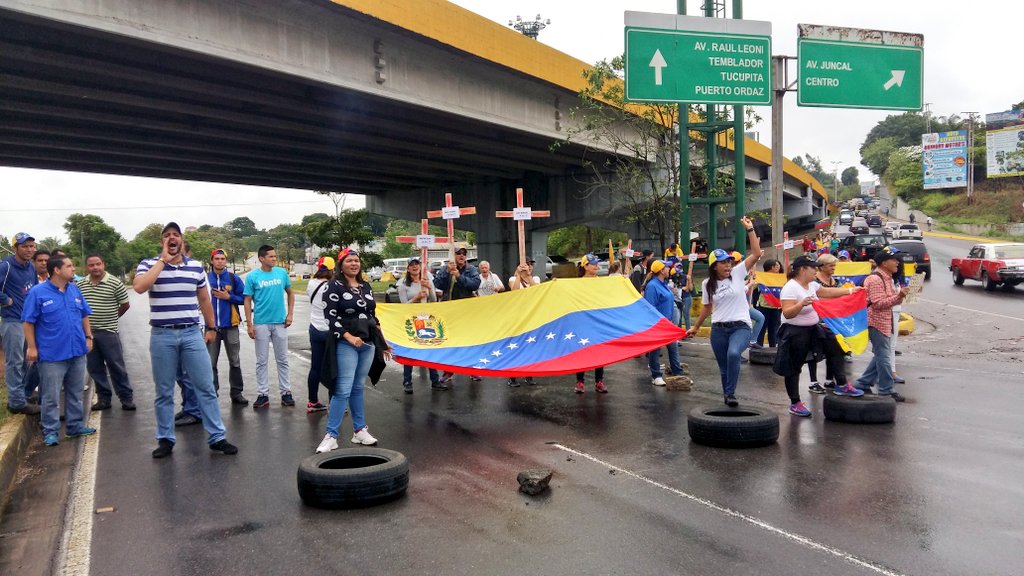 #PlantonNacional en el Bajo Guarapiche #Maturín #Monagas Dice #NoMásDictadura <a href="/trafficMATURIN/">traffic MATURIN</a>