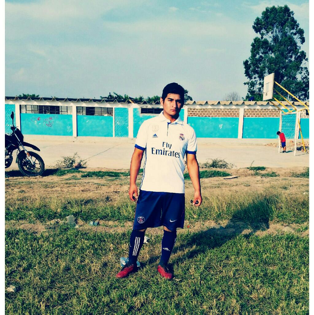 Danyzanabria's tweet photo. Real madrid 💜 #HalaMadrid https://t.co/Z2z8ruY4S5