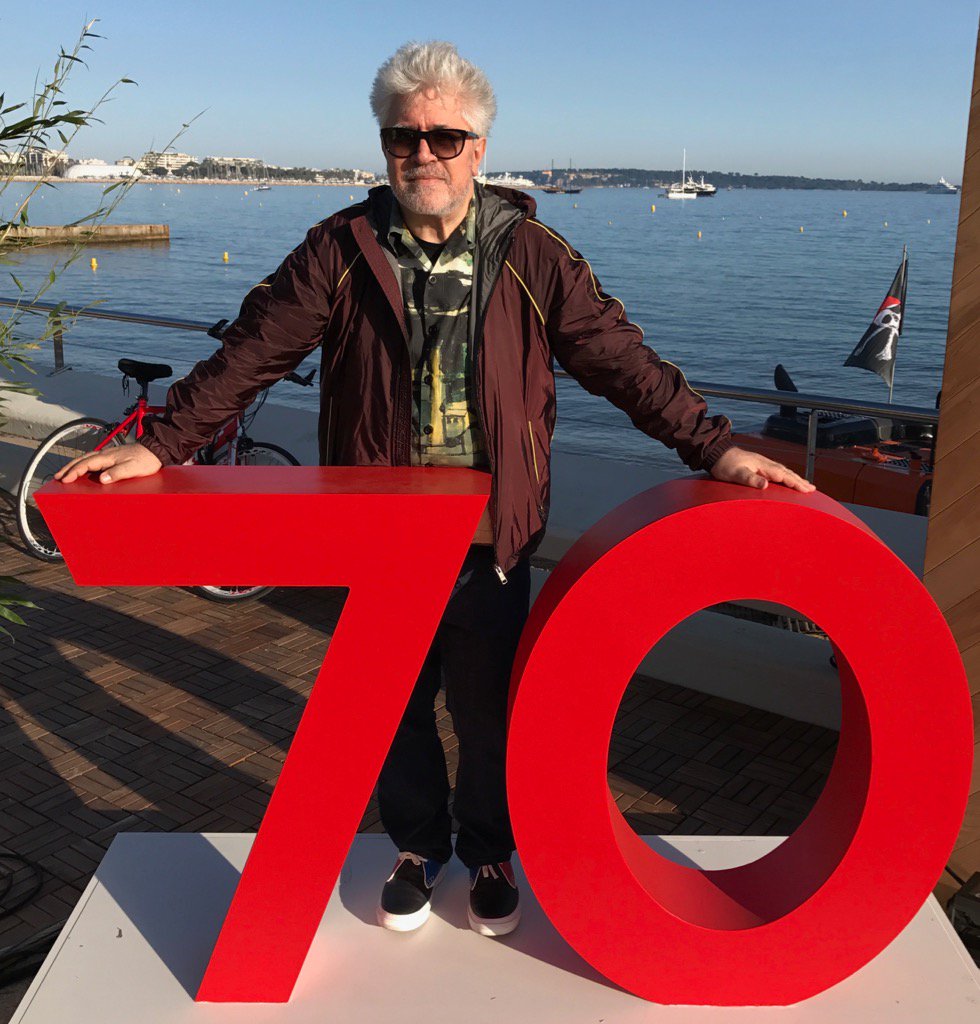 AgustinAlmo's tweet photo. Pedro Le President.#Cannes2017 . https://t.co/NImUX2f2Is
