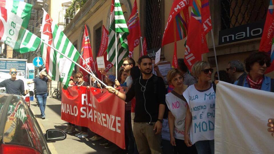 FemcaCISL's tweet photo. #MALO Grande adesione dei lavoratori allo sciopero di oggi davanti al negozio in via Montenapoleone a Milano https://t.co/cYUbiyCEy9 https://t.co/hhPXAPrkZD
