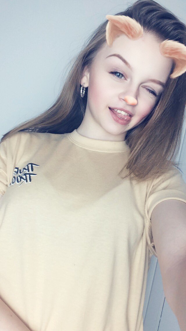 lilymaaexo's tweet photo. MY TSHIRT AND POPSOCKET FINALLY CAME❤️🔥🦁
@JakeJMitchell @JakeMStore @smitchell1209 @tashamasonx https://t.co/zhUpVIZJZr