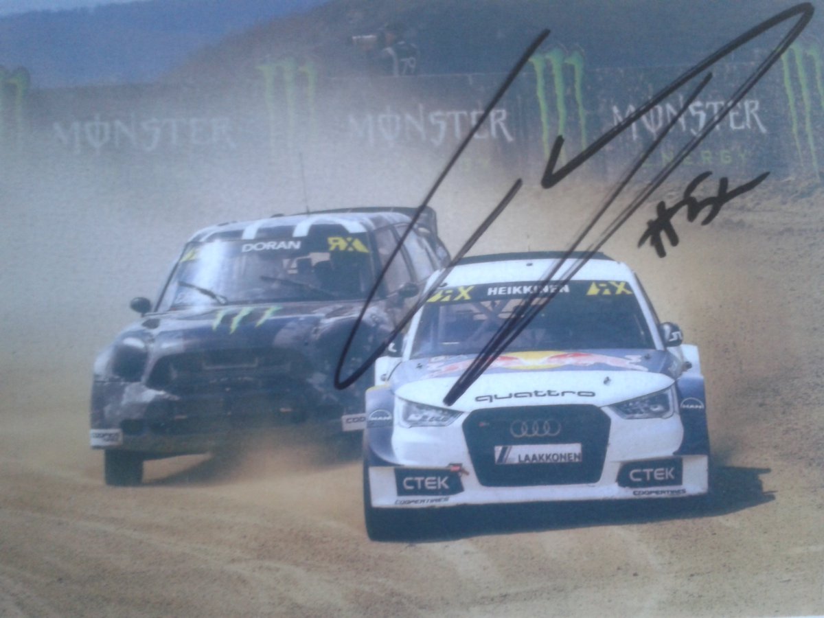 MaximeOnraedt25's tweet photo. @Heikkinen57 Thanks for you're autograph on my cap #Topicross and my photo !
You are one of my #Rallycross idol ! https://t.co/8RXSXu52kg