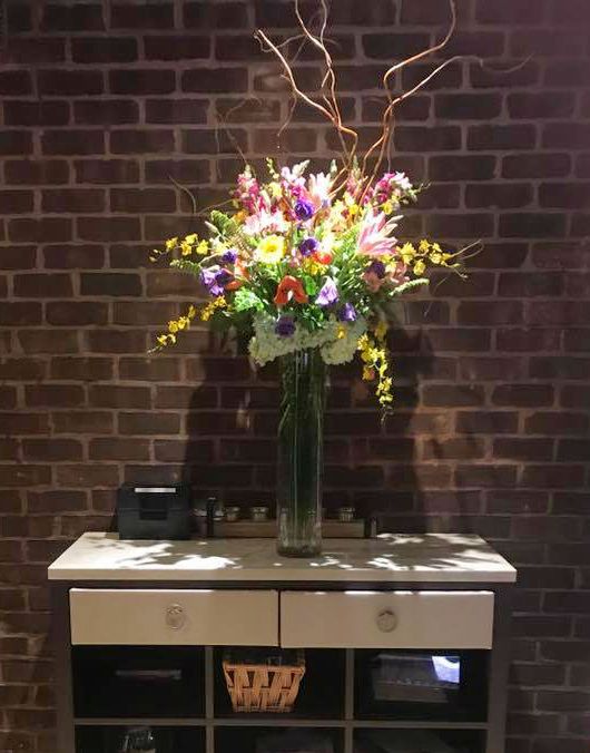 DeltaHuntValley's tweet photo. Another successful Mother's Day #brunch. Thank you to all the #Moms and theirs guests who joined us at the #CinnamonTree! 💐🌷 #HuntValley https://t.co/xGxbnSPs87