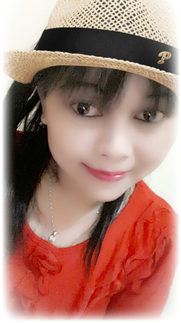 Biarkan dia yg mencariku bukan aku yg mencari dia...ingin pergi menjauh saja...