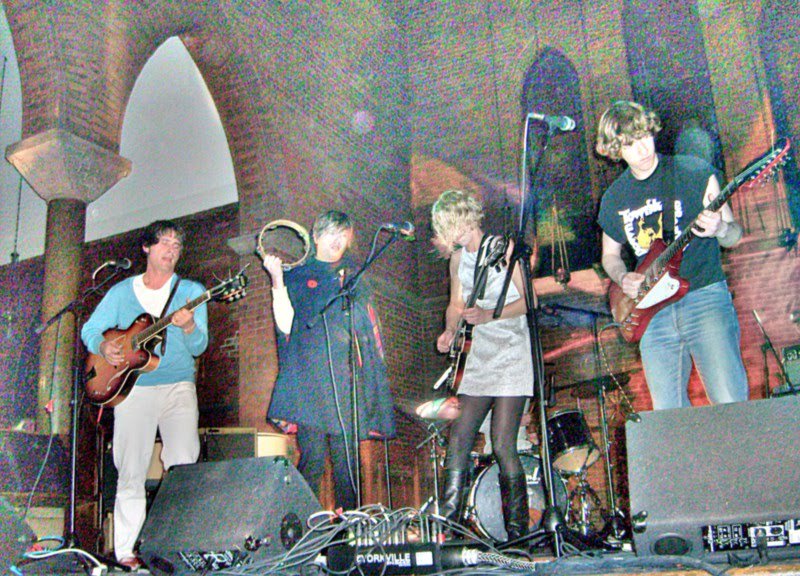 The Hoa Hoa's played in a church years ago.